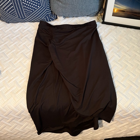 Faux-wrap skirt - Picture 2 of 4